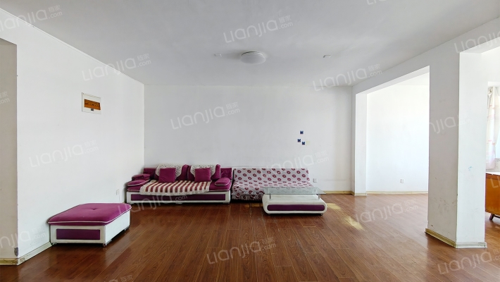 渿河西路84号二手房实景图