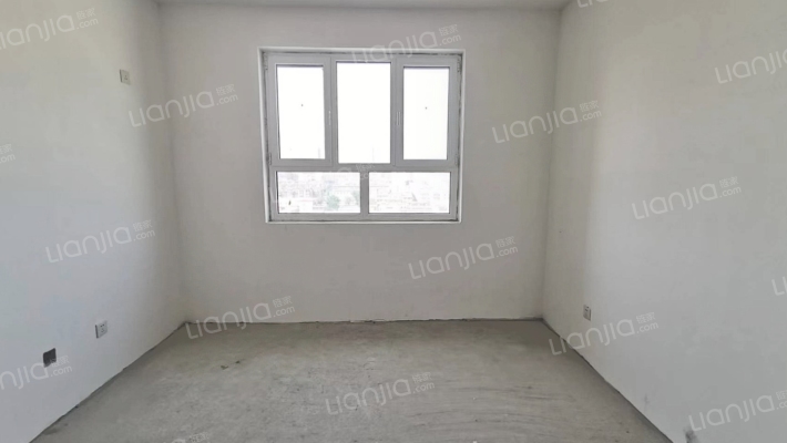 香邑溪谷原墅一层下叠带下跃 大院 有车位-卧室C