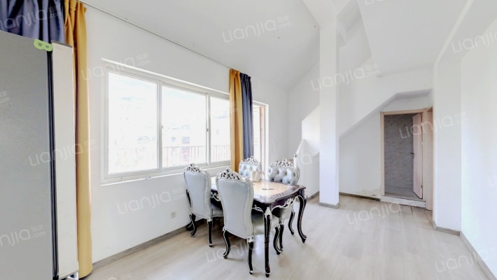 金碧园二手房实景图