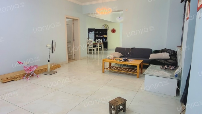 汇宇花园二手房实景图