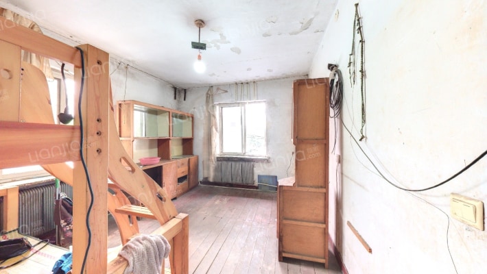 纺织厂小区二手房实景图