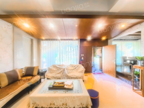 整租·玫瑰山庄 5室3厅 东南/南