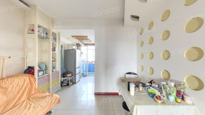 育蕾幼儿园宿舍二手房实景图