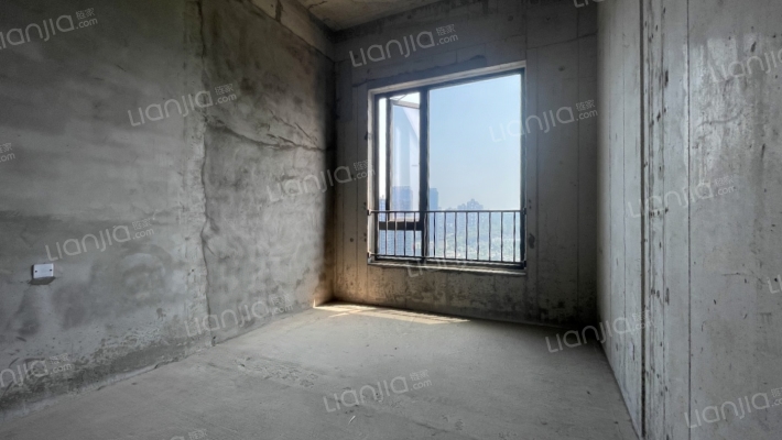正看三江口，带露台的顶跃房子，既装修既入住-卧室B
