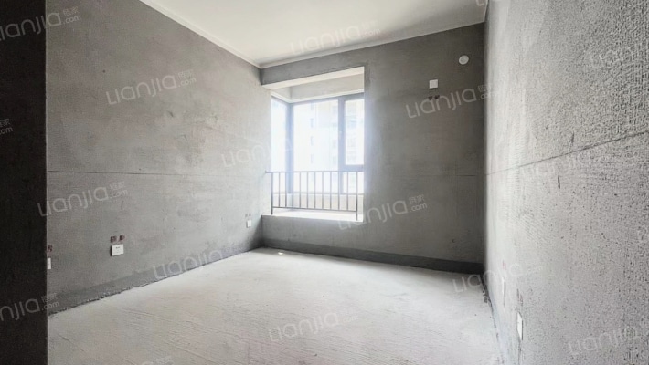 房子，毛坯房，户型方正没有浪费空间，房子集中供暖.-卧室A