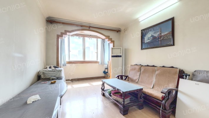 逸仙路773弄二手房实景图