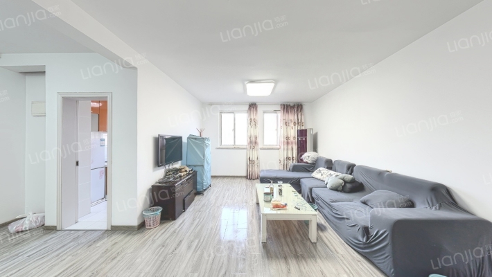 新欧风花园二手房实景图