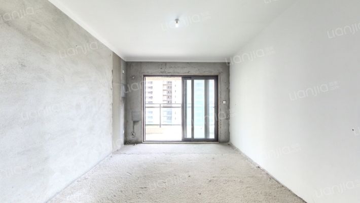 首开龙湖天钜三期二手房实景图