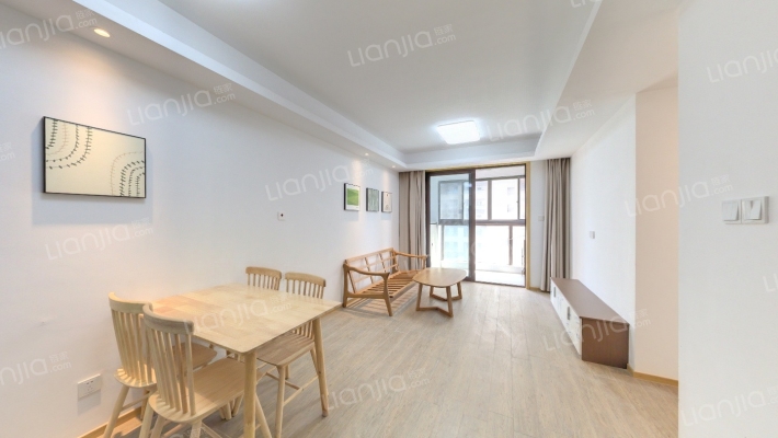 莱蒙湖畔二手房实景图