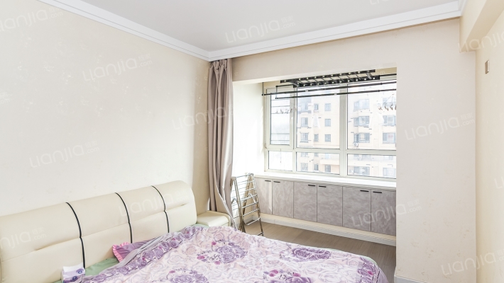 万盛佳苑二手房实景图