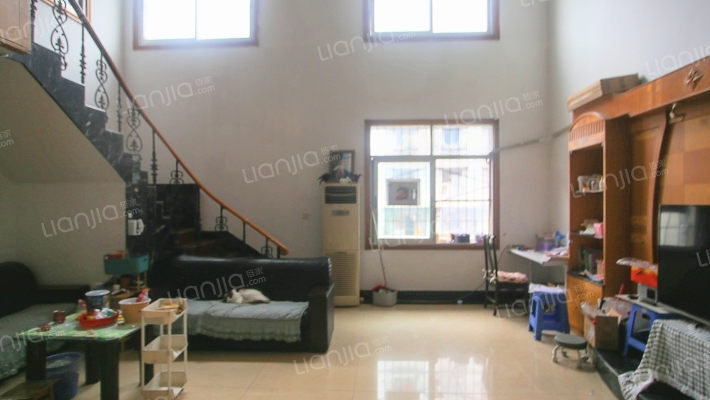 龙裕街二手房实景图