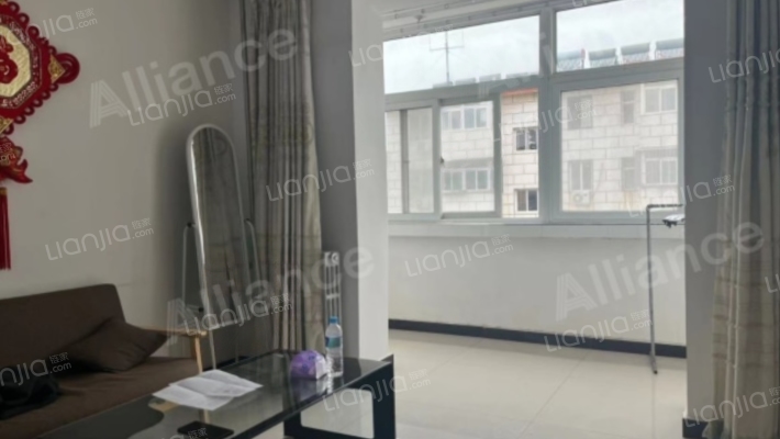 涿州朝阳路主路上   满两年  南北通透  诚意出售-客厅