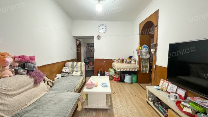 鲤鱼池四村二手房实景图