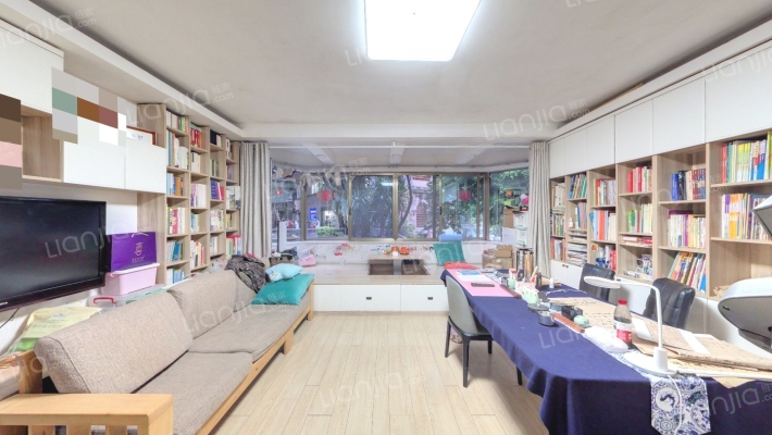 鸿业公寓二手房实景图