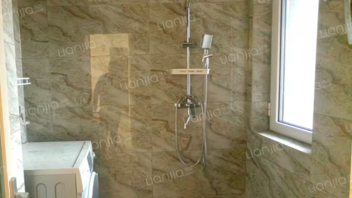 三利中和城C区南北通透大两居，精装修，看房方便随时-卫生间