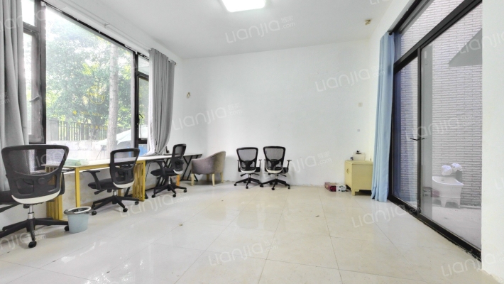 金地格林世界白金涟庭(别墅)二手房实景图