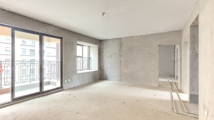 华侨城公园悦府二手房实景图