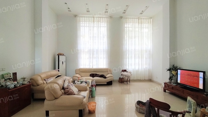 中央花园新城市别墅二手房实景图