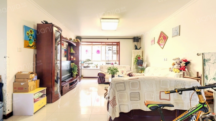 海伦国际一期二手房实景图