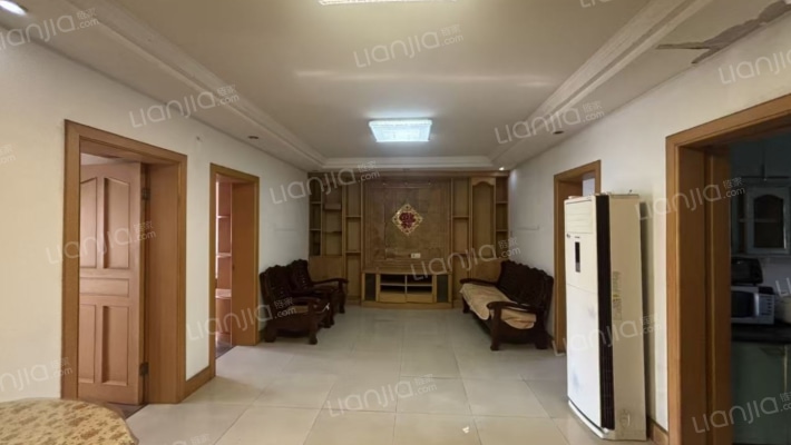 漕运西路82号二手房实景图