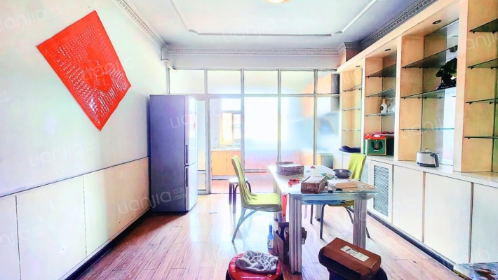 华阳桥东，二康北门，金地小区南北通透大三居-餐厅