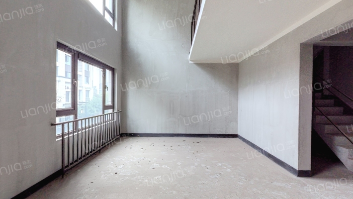 荣盛观云郡公园里组团二手房实景图