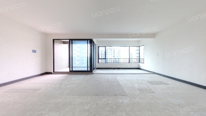 昱湖壹号萃峯二手房实景图