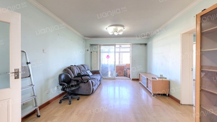 体育馆西路55号二手房实景图