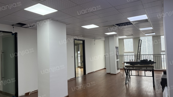 万星汇大厦二手房实景图