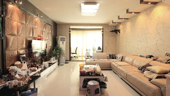 光明公寓 交通便利 小区环境干净舒适 适合居住-客厅