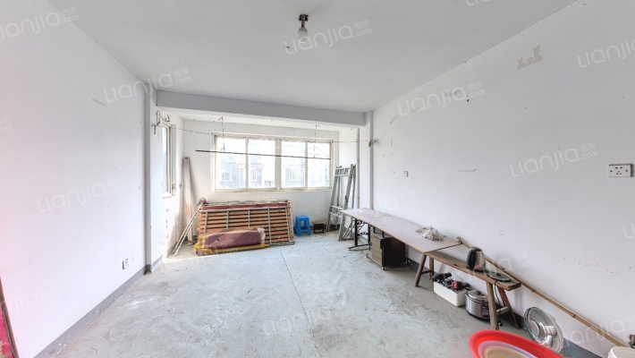 颐安雅苑二手房实景图