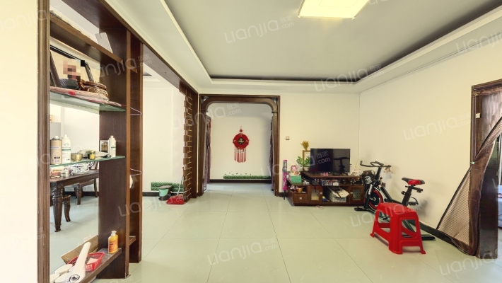 金茂商务楼二手房实景图