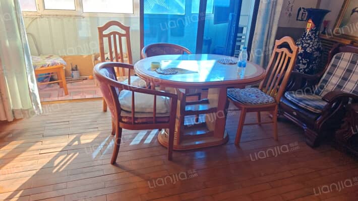 建委家属楼二手房实景图