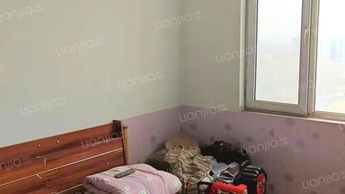 房本满五 三阳户型 采光充足有装修-卧室A