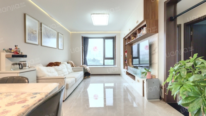 保利和光逸境二手房实景图