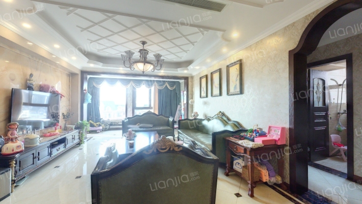 置信丹郡湖岸二手房实景图