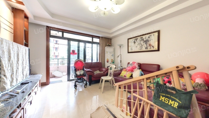 东方名筑二手房实景图