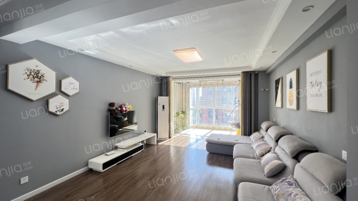 蓝庭国际二手房实景图