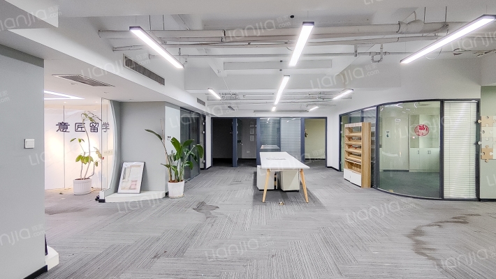 中商广场写字楼二手房实景图