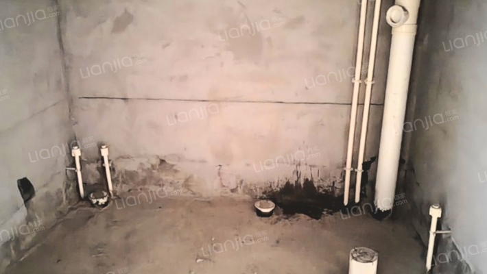 京都颐和城爱丁堡 联排边户大院子 南入户-卫生间D