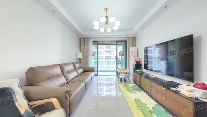 两江曲院风荷泊月邸二手房实景图