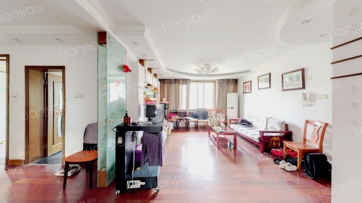 苏东花苑二手房实景图