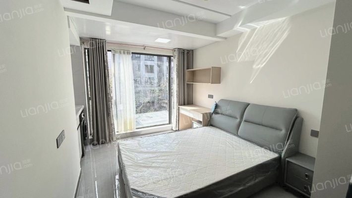 铂臻花园二手房实景图