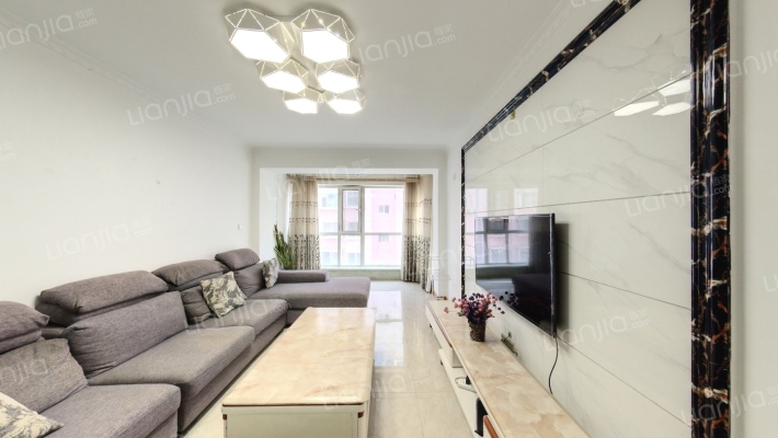 佳恒名苑二手房实景图