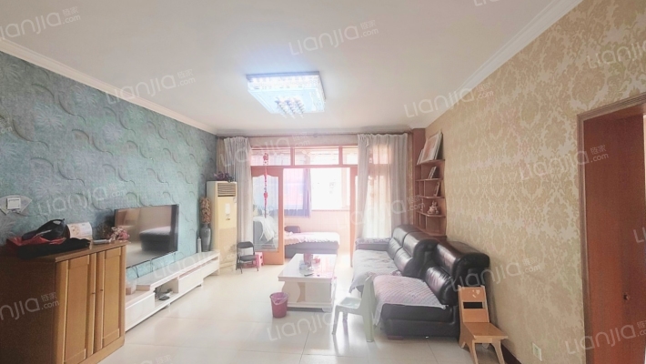 范阳路二康旁 中间楼层 南北双阳台 客厅卧室大 公摊小-客厅