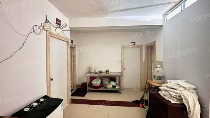 繁荣路28号二手房实景图