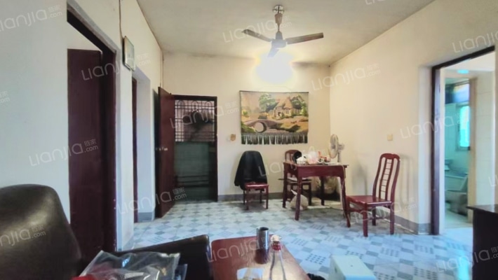 啤酒厂宿舍楼二手房实景图