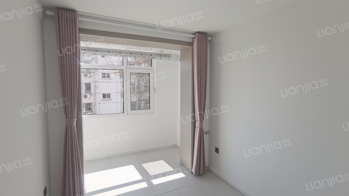 南北通透格局，楼层好，视野宽阔，采光充足-卧室A