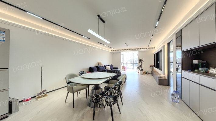 景龙国际二手房实景图