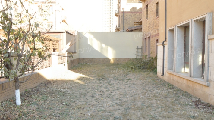 京都颐和城  313平边户类独栋 带大院子 户型好-露台